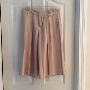 Stylish Gap beige wide leg culotte skirt